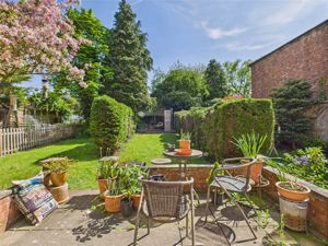 Rear garden- click for photo gallery